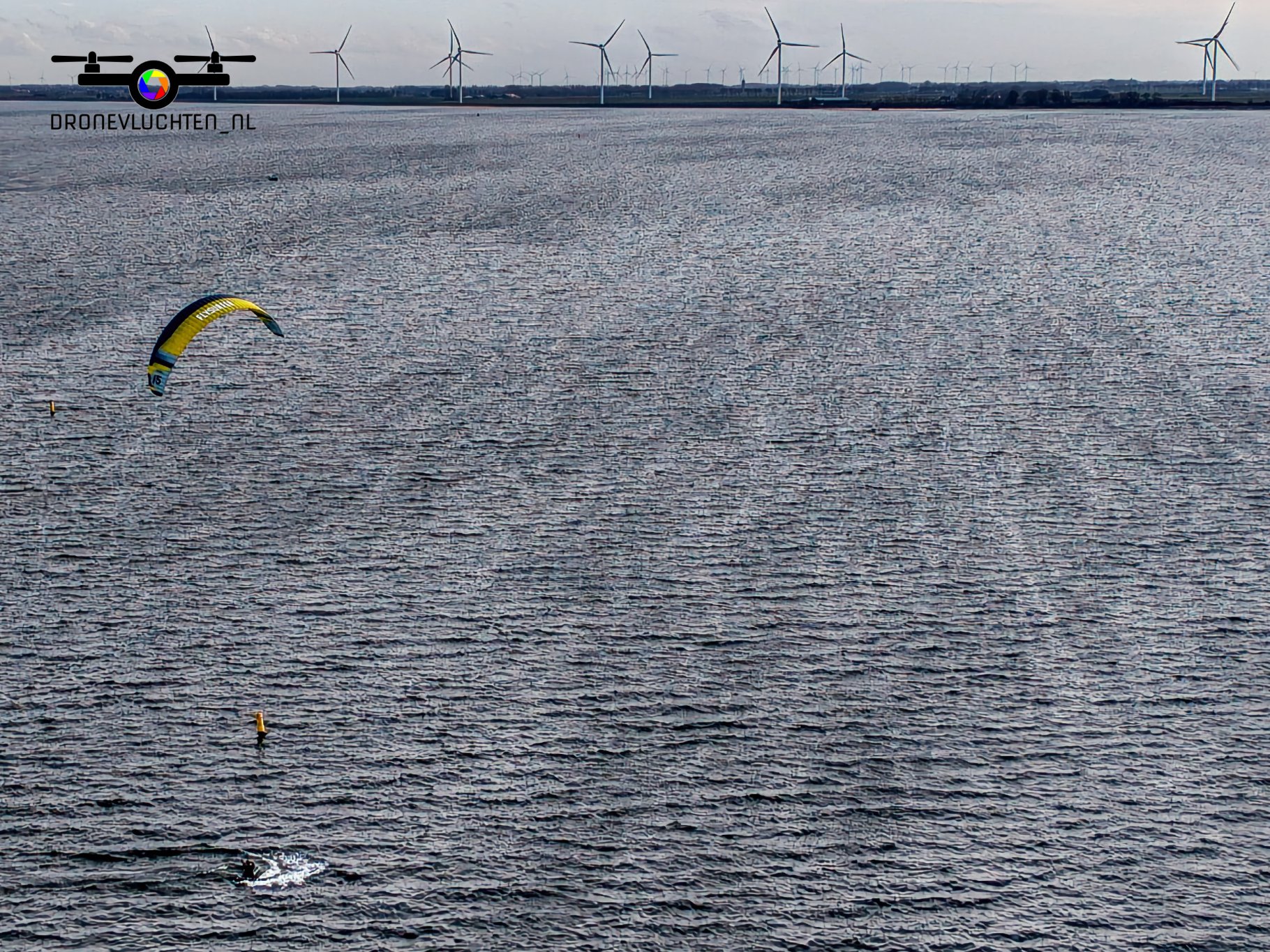 20260207 Kitesurfers