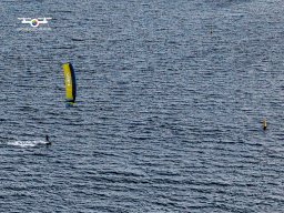 20260207 Kitesurfers